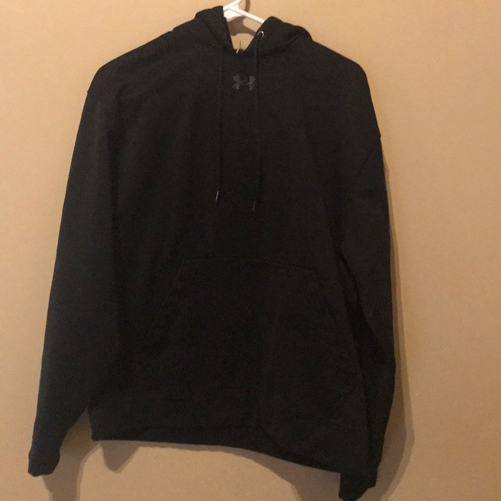 Black Under Armour hoodie